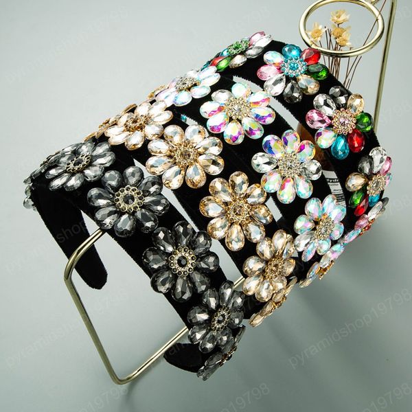 crystal flower headband for woman vintage shiny rhinestone black velvet hairband female party headpieces, Slivery;white
crystal flower headband for woman vintage shiny rhinestone black velvet hairband female party headpieces, Slivery;white