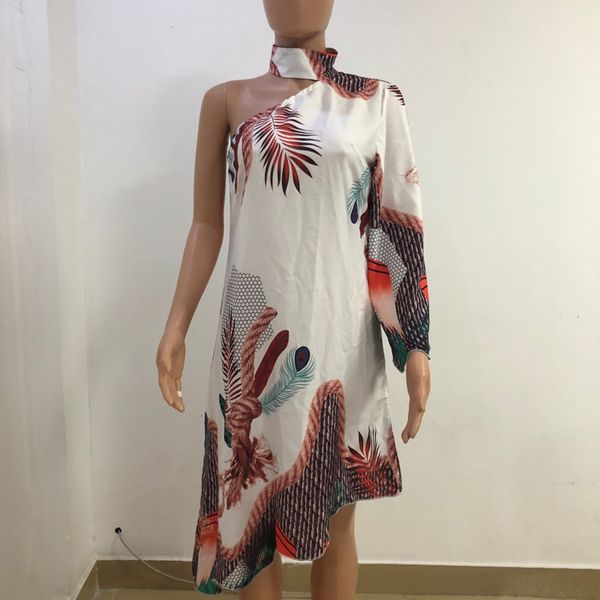 2021 new one-shoulder long sleeve party dress spring vintage halter loose irregular dress elegant women print ruffle dresses vestido, Black;gray
2021 new one-shoulder long sleeve party dress spring vintage halter loose irregular dress elegant women print ruffle dresses vestido, Black;gray