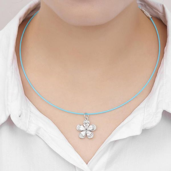 pendant necklaces simple white natural zircon crystal five-leaf flower chokers necklace stainless steel chain women short collar jewelry, Silver
pendant necklaces simple white natural zircon crystal five-leaf flower chokers necklace stainless steel chain women short collar jewelry, Silver