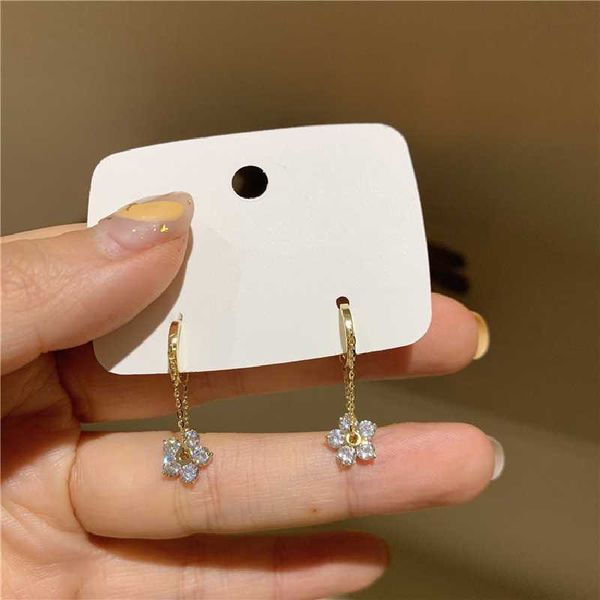 hoop & huggie qwc luxury cubic zirconia flower earrings for women elegant wedding engagement girlfriend gift ear trendy jewelry, Golden;silver
hoop & huggie qwc luxury cubic zirconia flower earrings for women elegant wedding engagement girlfriend gift ear trendy jewelry, Golden;silver