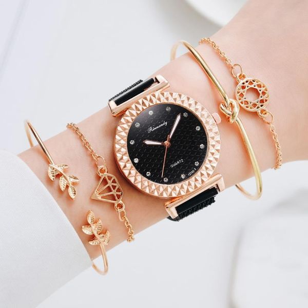 wristwatches  5pcs set fashion women watches luxury magnet buckle diamond dial watch ladies quartz wrist bracelet set clock, Slivery;brown
wristwatches  5pcs set fashion women watches luxury magnet buckle diamond dial watch ladies quartz wrist bracelet set clock, Slivery;brown