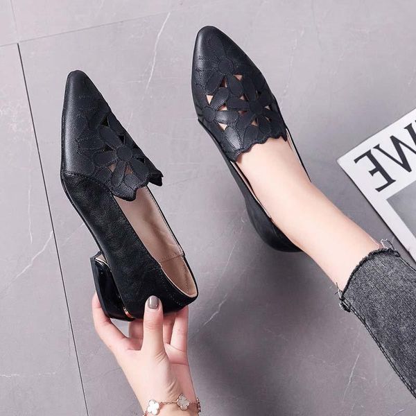 dress shoes woman pumps low chunky heels pointed toe flower pattern lady stiletto hollow out slip on spring autumn 2021 fashion women, Black
dress shoes woman pumps low chunky heels pointed toe flower pattern lady stiletto hollow out slip on spring autumn 2021 fashion women, Black
