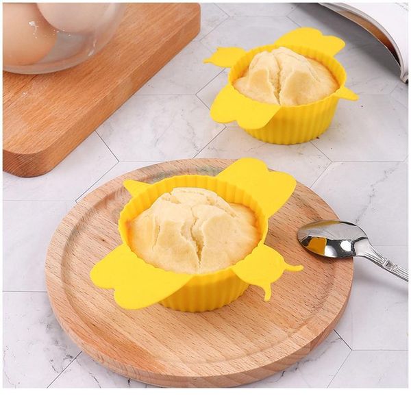 10pcs little bee figure sile cake cup yellow soft baking mould with handle heat-resistant 6 qylcwo
10pcs little bee figure sile cake cup yellow soft baking mould with handle heat-resistant 6 qylcwo