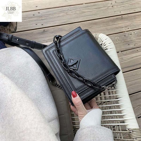 cross body chain design pu leather crossbody bags for women 2021 fashion mini shoulder messenger bag lady quality handbags
cross body chain design pu leather crossbody bags for women 2021 fashion mini shoulder messenger bag lady quality handbags