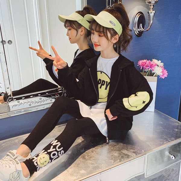 spring westernization sports korean three piece 2021 wear new zhongda children's net red letter smiling face suit, White
spring westernization sports korean three piece 2021 wear new zhongda children's net red letter smiling face suit, White