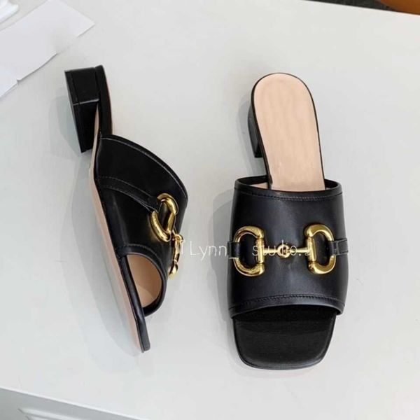 gujia 1955 horse clasp sandals g family square head flip flat shoes retro women's shoes european and american french slippers[finished, Black
gujia 1955 horse clasp sandals g family square head flip flat shoes retro women's shoes european and american french slippers[finished, Black