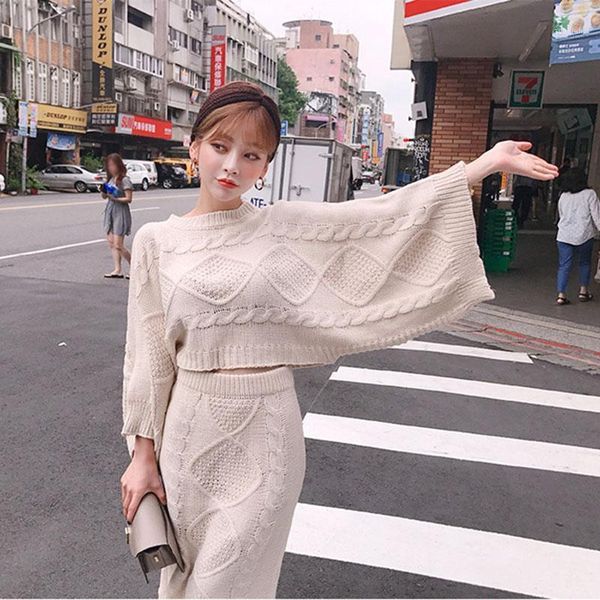 women's sweaters 2021women spring autumn suits korean fashion knitted 2 piece set twist crochet batwing sleeve loose sweater knit skirt, White;black
women's sweaters 2021women spring autumn suits korean fashion knitted 2 piece set twist crochet batwing sleeve loose sweater knit skirt, White;black