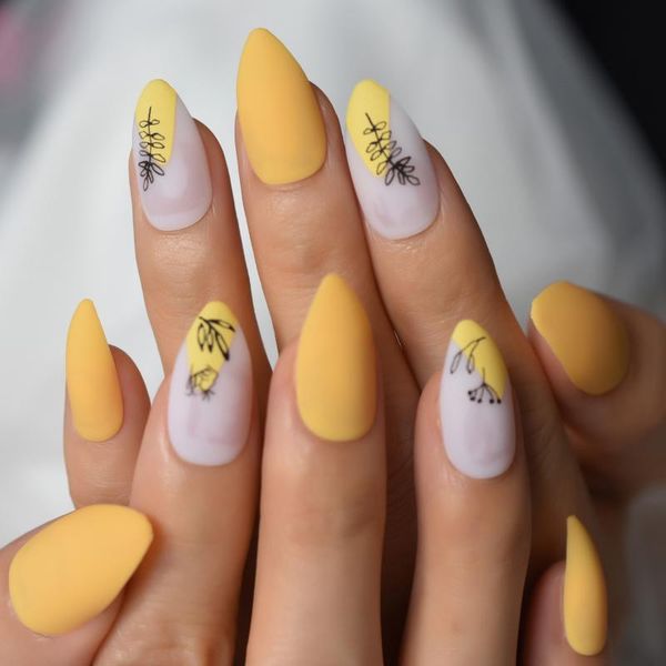 false nails 28pcs mango yellow fake short press on matte medium pre designs nude nail art display set full cover tips, Red;gold
false nails 28pcs mango yellow fake short press on matte medium pre designs nude nail art display set full cover tips, Red;gold