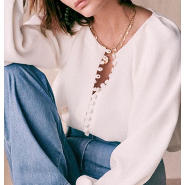 2021 new retro button white blouses women lantern long sleeve v neck chic shirts casual elegant blusas mujer de moda fashion nyzg, White;black
2021 new retro button white blouses women lantern long sleeve v neck chic shirts casual elegant blusas mujer de moda fashion nyzg, White;black