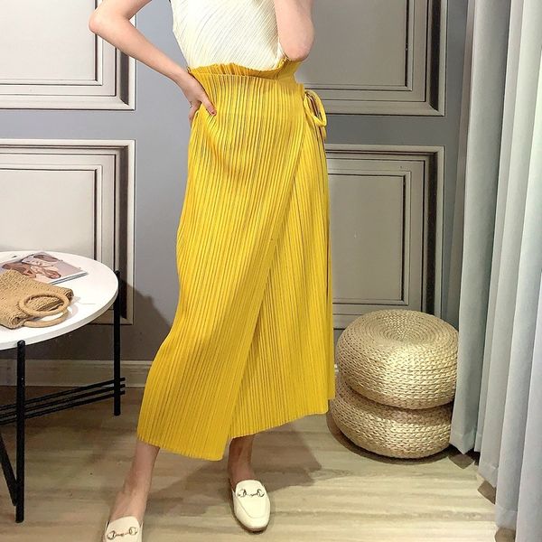 2021 new pleated yellow summer fall women aesthetic korean clothing high waist plus size irregularpencil long skirt 09w8, Black
2021 new pleated yellow summer fall women aesthetic korean clothing high waist plus size irregularpencil long skirt 09w8, Black