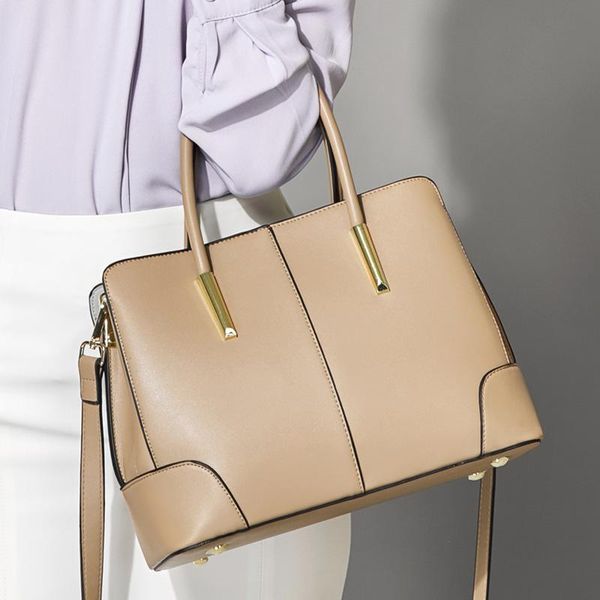 women's bag 2021 new european and american style leather shoulder bag fashion napa pattern hand-held messenger women's
women's bag 2021 new european and american style leather shoulder bag fashion napa pattern hand-held messenger women's