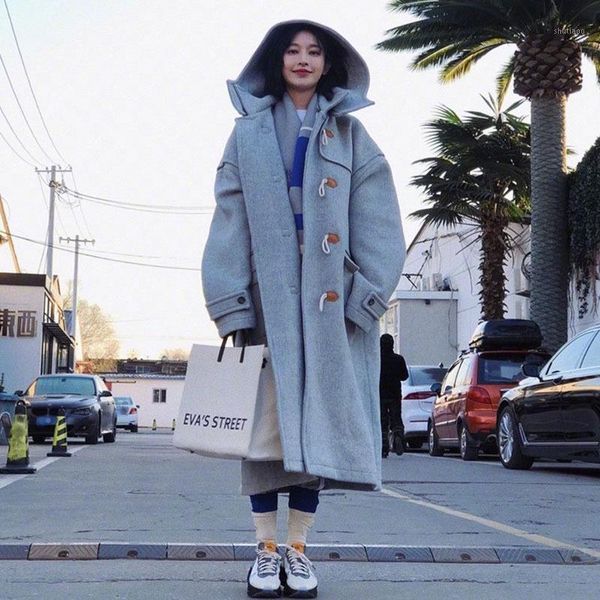 women's wool & blends 2021 thickened horn button tweed coat female zhang li star same medium and long hooded loose woollen, Black
women's wool & blends 2021 thickened horn button tweed coat female zhang li star same medium and long hooded loose woollen, Black