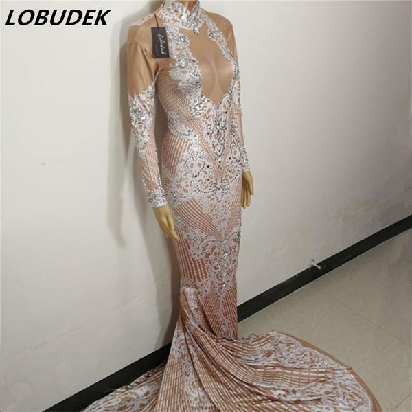 casual dresses occident style bar female singer costume white red trailing long dress bright crystals one piece party celebration outfits, Black;gray
casual dresses occident style bar female singer costume white red trailing long dress bright crystals one piece party celebration outfits, Black;gray