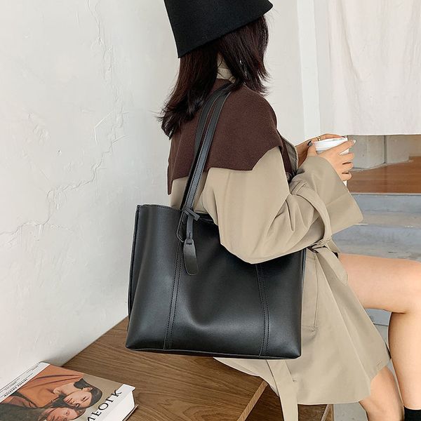 large capacity women's 2021 new fashion net red leisure tote bag versatile ins one shoulder portable
large capacity women's 2021 new fashion net red leisure tote bag versatile ins one shoulder portable