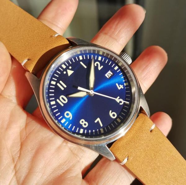 wristwatches geervo no logo 39mm little date style automatic mechanical watch nh35 movement blue dial super luminous sapphire 10bar, Slivery;brown
wristwatches geervo no logo 39mm little date style automatic mechanical watch nh35 movement blue dial super luminous sapphire 10bar, Slivery;brown