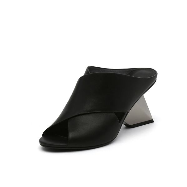 2021 New Women Fashion Genuine Leather Slippers High Heeled Round Toe Shoes Basic Shoes High Quality Summer Sandals Shoes Woman, Black
2021 New Women Fashion Genuine Leather Slippers High Heeled Round Toe Shoes Basic Shoes High Quality Summer Sandals Shoes Woman, Black