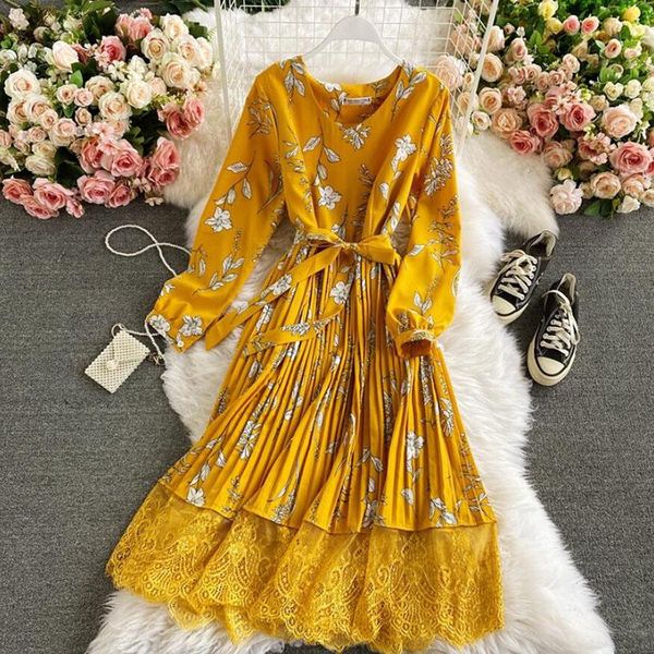 casual dresses autumn dress vintage long sleeve print floral high waist a-line party elegant v-neck lace patchwork women 2021, Black;gray
casual dresses autumn dress vintage long sleeve print floral high waist a-line party elegant v-neck lace patchwork women 2021, Black;gray