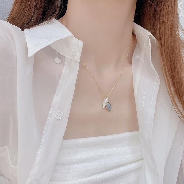 pendant necklaces french style vintage enamel leaf necklace for women elegant exquisite gold chain clavicle 2021 jewelry, Silver
pendant necklaces french style vintage enamel leaf necklace for women elegant exquisite gold chain clavicle 2021 jewelry, Silver