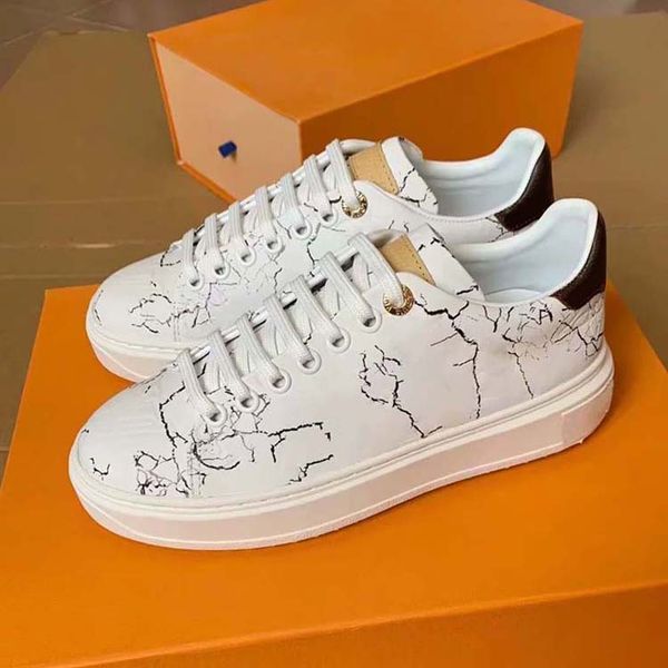 casual shoes fashion real leather handmade multicolor gradient technical sneakers men women famous shoes trainers 67, Black
casual shoes fashion real leather handmade multicolor gradient technical sneakers men women famous shoes trainers 67, Black