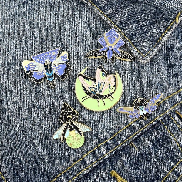 pins, brooches cartoon fashion luminous brooch fluorescent insect moth animal firefly butterfly commemorative gift, Gray
pins, brooches cartoon fashion luminous brooch fluorescent insect moth animal firefly butterfly commemorative gift, Gray