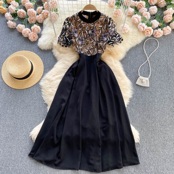 vintage lace embroidery black dress for women 2021 summer runway fashion patchwork robe longue party vestidos, Black;gray
vintage lace embroidery black dress for women 2021 summer runway fashion patchwork robe longue party vestidos, Black;gray