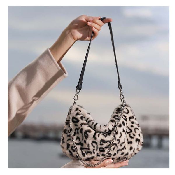 designer fur women handle bags fashion brand womens bag leopard plush handbag chain bag and hobos for lady 2020 winter gift
designer fur women handle bags fashion brand womens bag leopard plush handbag chain bag and hobos for lady 2020 winter gift