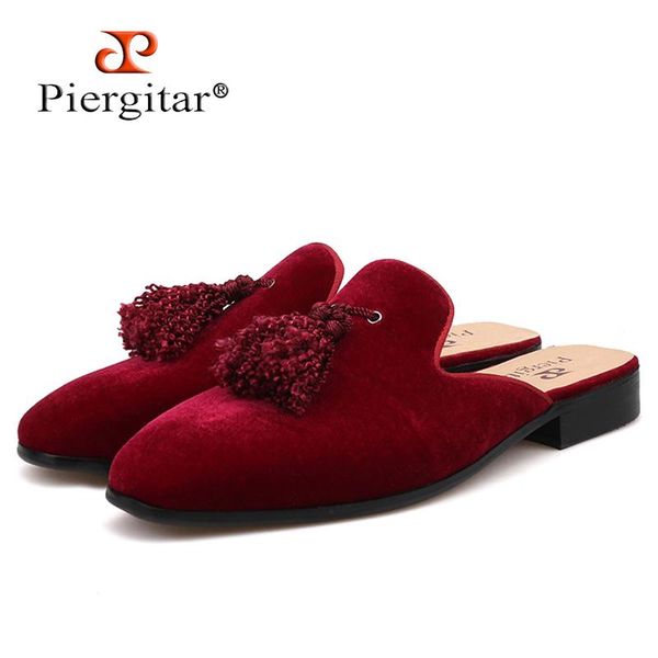 slippers piergitar brand 2021 arrival burgundy colors men velvet with tassel leather insole men's mules plus size, Black
slippers piergitar brand 2021 arrival burgundy colors men velvet with tassel leather insole men's mules plus size, Black