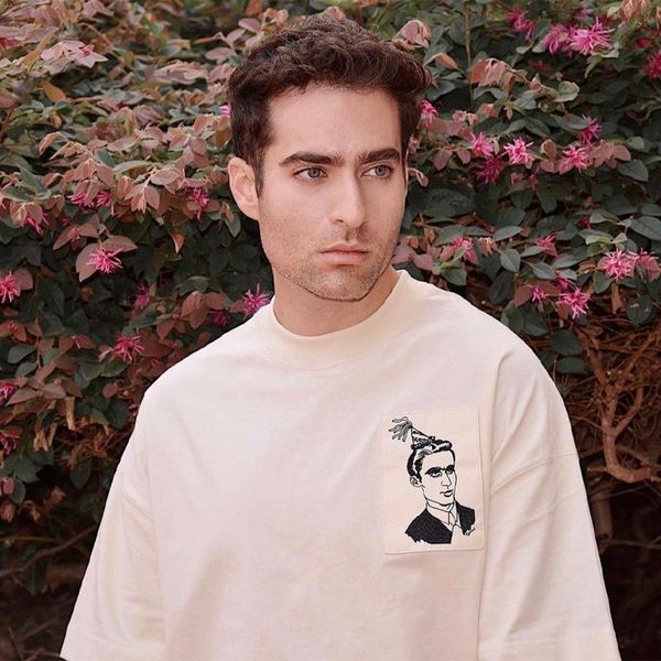 men's t-shirts famous 2021 hip hop brand character po printing high street vintage men women tee streetwear short sleeve oversized, White;black
men's t-shirts famous 2021 hip hop brand character po printing high street vintage men women tee streetwear short sleeve oversized, White;black