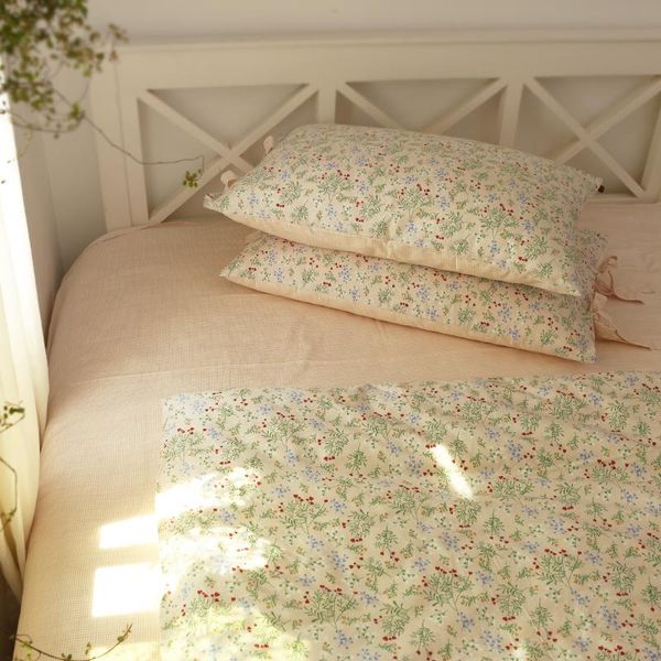 bedding sets cotton set strawberry print princess style four piece ruffle pastoral quilt american extra large
bedding sets cotton set strawberry print princess style four piece ruffle pastoral quilt american extra large