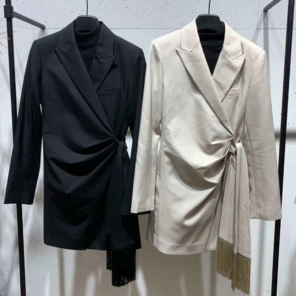 2021 spring female turn-down collar long-sleeved blazer coat loose asymmetrical lace up tassel minimalist suit 8q872, Black;brown
2021 spring female turn-down collar long-sleeved blazer coat loose asymmetrical lace up tassel minimalist suit 8q872, Black;brown