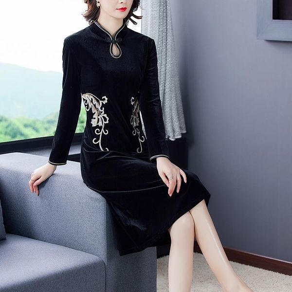 casual dresses middle aged vestidos plus size dress women chinese style ladies embroidery vestido de muje turtleneck robe longue femme, Black;gray
casual dresses middle aged vestidos plus size dress women chinese style ladies embroidery vestido de muje turtleneck robe longue femme, Black;gray