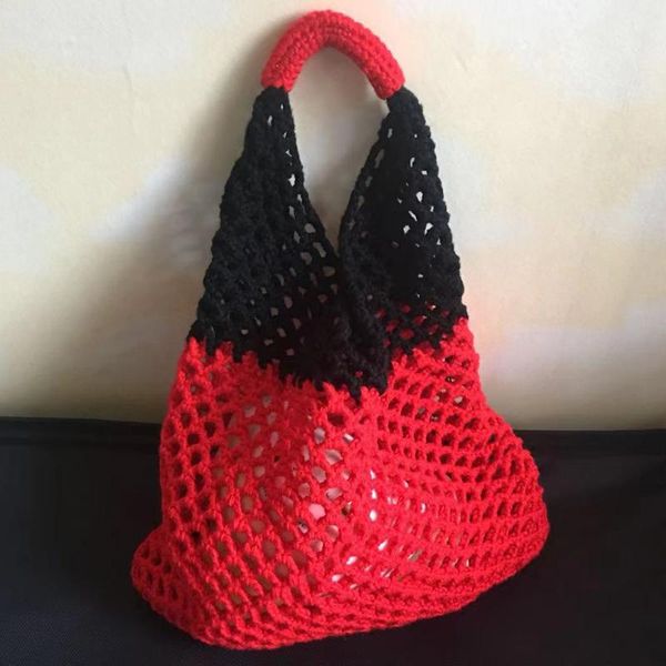 evening bags handmade lady retro chic crochet handbag 2021 knitting hollow out vest shape black red handle tote bag shoulder hh004
evening bags handmade lady retro chic crochet handbag 2021 knitting hollow out vest shape black red handle tote bag shoulder hh004