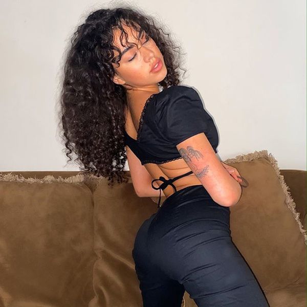 deep-v neck black lace up women streetwear short sleeve backless bodycon casual summer retro t-shirts, White
deep-v neck black lace up women streetwear short sleeve backless bodycon casual summer retro t-shirts, White