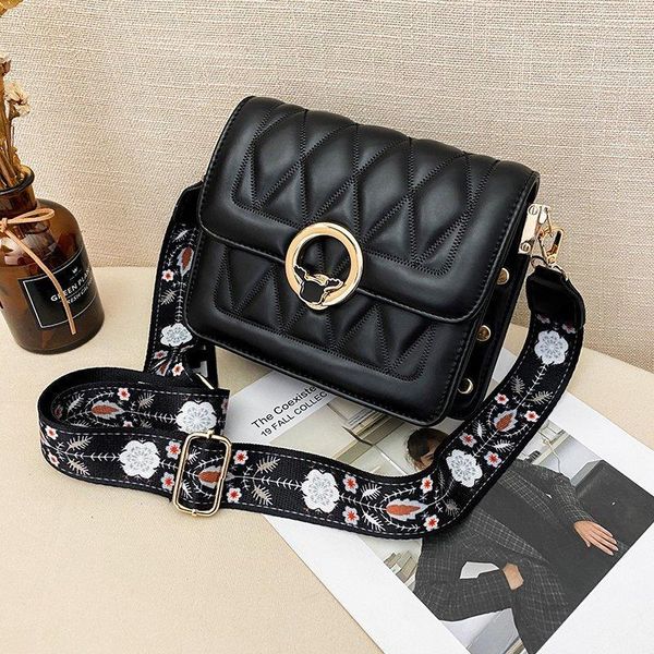 evening bags luxury designer women shoulder bag fashion embroidery wide strap women's handbag 2021 plaid messenger travel woman
evening bags luxury designer women shoulder bag fashion embroidery wide strap women's handbag 2021 plaid messenger travel woman