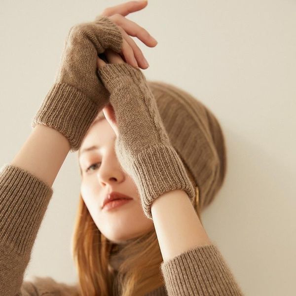 five fingers gloves shzq fashion warm cashmere in autumn and winter 100% pure, Blue;gray
five fingers gloves shzq fashion warm cashmere in autumn and winter 100% pure, Blue;gray
