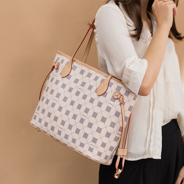 ladies designer handbags tote bag women 2021 fashion korean mother and child donkey home same print women's two-piece set shoulder
ladies designer handbags tote bag women 2021 fashion korean mother and child donkey home same print women's two-piece set shoulder