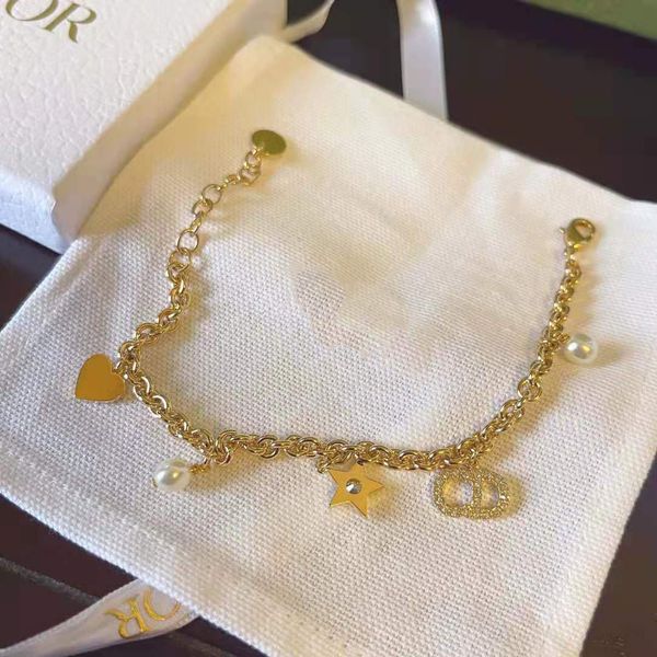 design jewelry new full diamond letter star love pearl necklace series the same fashion net red bracelet, Black
design jewelry new full diamond letter star love pearl necklace series the same fashion net red bracelet, Black