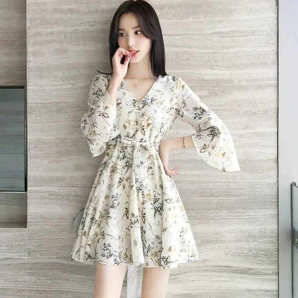 short mid drs 2021 summer high waist small 150cm french skirt with beautiful flowers, Black;gray
short mid drs 2021 summer high waist small 150cm french skirt with beautiful flowers, Black;gray