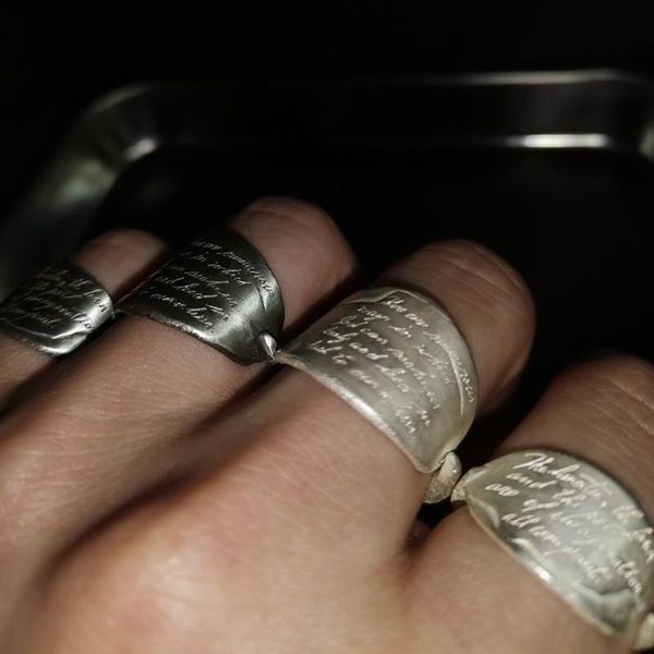 cluster rings dark wind shakespeare poetry 925 sterling silver ring handmade niche design opening hip hop couple jewelry, Golden;silver
cluster rings dark wind shakespeare poetry 925 sterling silver ring handmade niche design opening hip hop couple jewelry, Golden;silver
