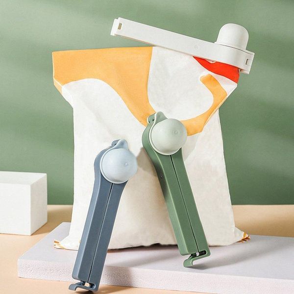 storage bags multifunctional sealing clips pourable preservation clip moisture-proof plastic bag snack
storage bags multifunctional sealing clips pourable preservation clip moisture-proof plastic bag snack