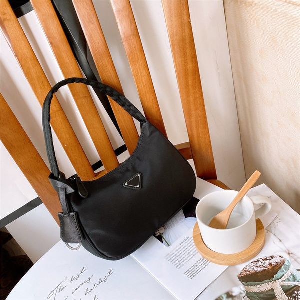 2020 sold shoulder bags women handbags purses good quality nylon female shopping bags fashion tote clutch bag
2020 sold shoulder bags women handbags purses good quality nylon female shopping bags fashion tote clutch bag