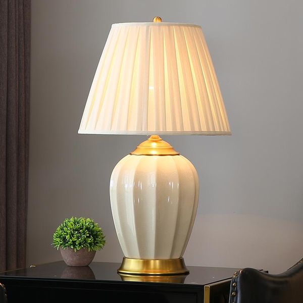 american light luxury simple modern chinese style european style decorative ceramic table lamp bedroom bedside lamp living room
american light luxury simple modern chinese style european style decorative ceramic table lamp bedroom bedside lamp living room