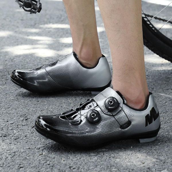 cycling footwear profrssional mtb shoes breathable men outdoor mountain lock bike bicycle riding racing sneakers plus size, Black
cycling footwear profrssional mtb shoes breathable men outdoor mountain lock bike bicycle riding racing sneakers plus size, Black