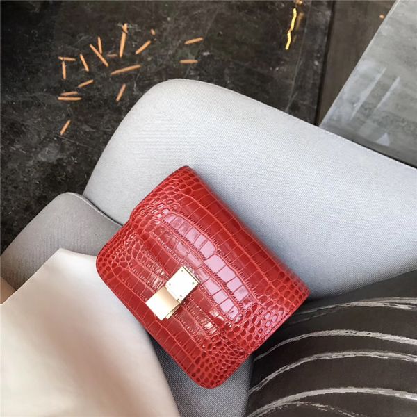 summer crocodile pattern small bag genuine leather square bags box fashion shoulder bag cowhide womens twist lock ti
summer crocodile pattern small bag genuine leather square bags box fashion shoulder bag cowhide womens twist lock ti