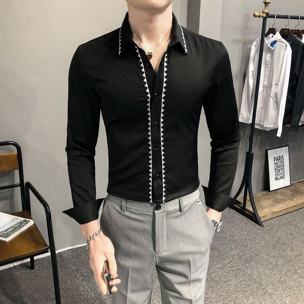 Primavera New Preto/branco Novas Camisas Manga Longa Roupas Masculinas Simples Bordado Vestido Cavalheiros Formal Wear NJR5, Black;brown 
Primavera New Preto/branco Novas Camisas Manga Longa Roupas Masculinas Simples Bordado Vestido Cavalheiros Formal Wear NJR5, Black;brown
