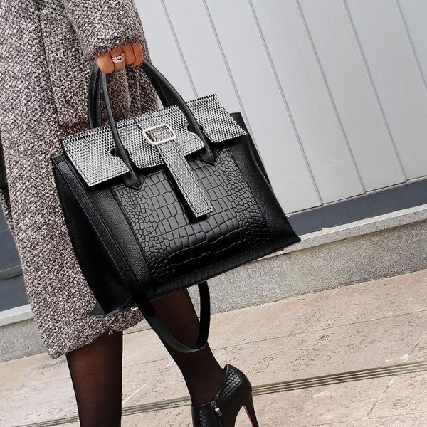 evening bags 2021 fashion all-match high-quality leather crocodile pattern large-capacity shoulder diagonal handbag purses and handbags
evening bags 2021 fashion all-match high-quality leather crocodile pattern large-capacity shoulder diagonal handbag purses and handbags