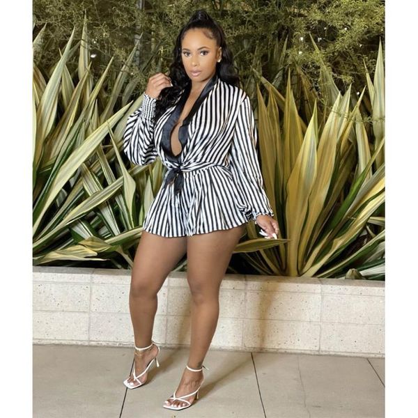 women's tracksuits 2021 ladies fall fashion casual commuting street versatile striped strap shorts two pieces set, Gray
women's tracksuits 2021 ladies fall fashion casual commuting street versatile striped strap shorts two pieces set, Gray