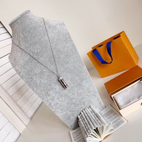 master design new zircon silver bottle letter necklace men and women fashion personality necklace birthday gift
master design new zircon silver bottle letter necklace men and women fashion personality necklace birthday gift
