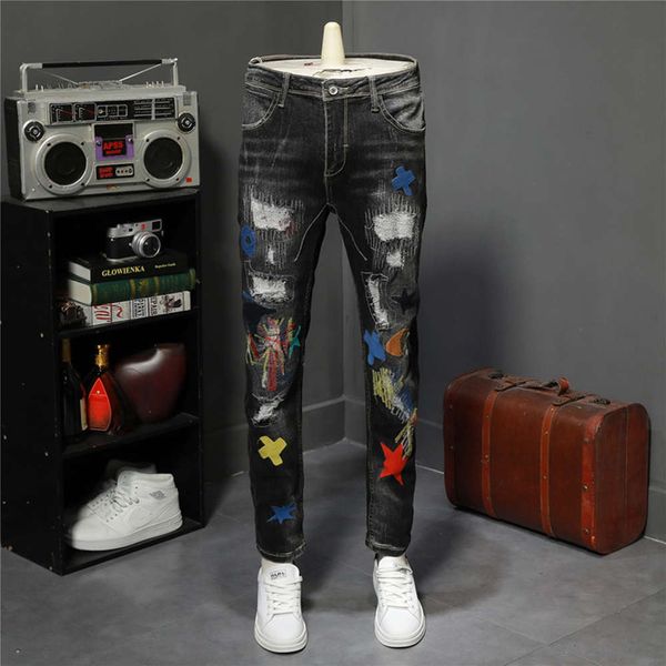 autumn and winter black embroidery personalized small leg jeans brand hole patch fashion long men's elastic pants, Blue
autumn and winter black embroidery personalized small leg jeans brand hole patch fashion long men's elastic pants, Blue