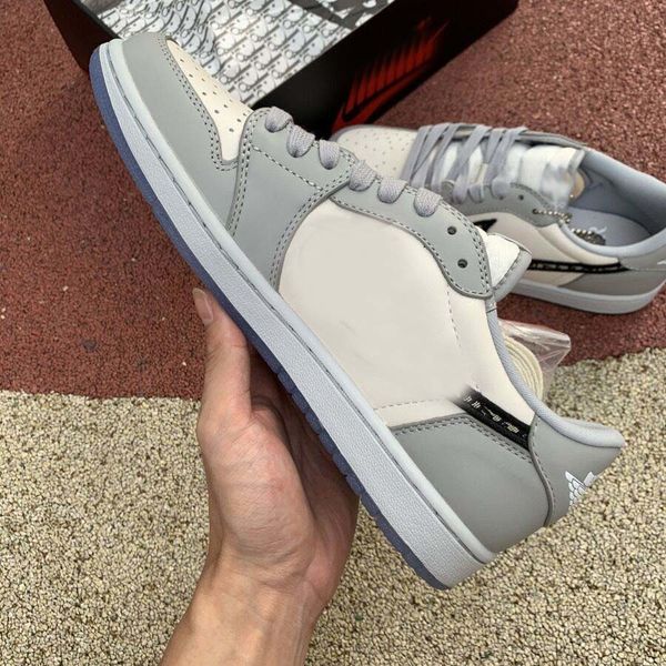 2020 designer mens fashion off luxury women shoes men trainers womens white sneakers outdoor sports sneaker size 5-12
2020 designer mens fashion off luxury women shoes men trainers womens white sneakers outdoor sports sneaker size 5-12